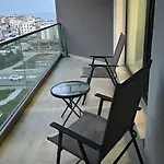 Meraki And Premium 아파트