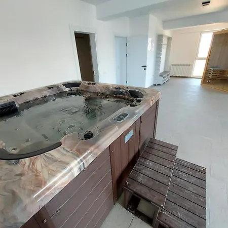 Meraki And Premium Apartman Năvodari